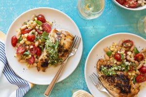 CHICKEN BREASTS WITH WHITE BEANS AND GREEN SALSA